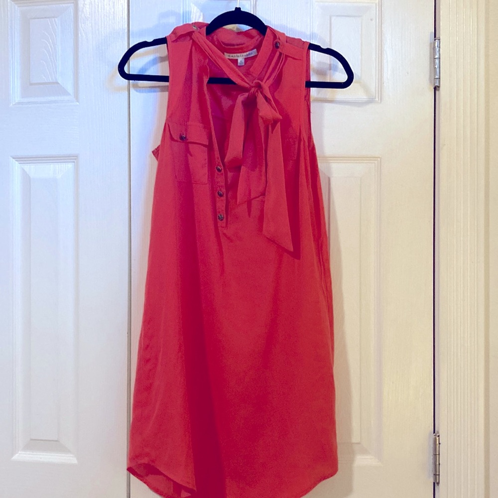 Daniel Rainn dress